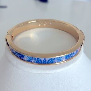 Lilly Pulitzer gold tone, floral bangle bracelet. NWOT